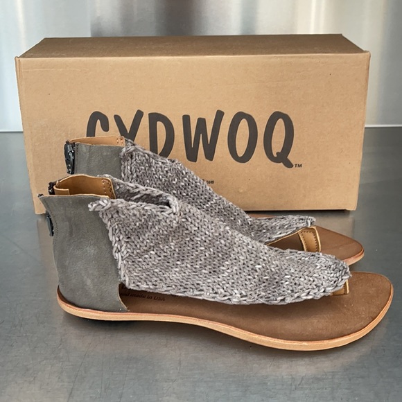 HOST PICK!!! Cydwoq woven gray suede leather. NEW in original box. - Picture 2 of 11